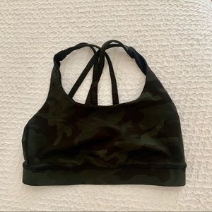 EUC Lululemon Camo Sports Bra Size 2